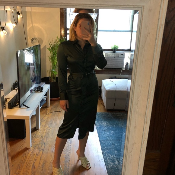 New beautiful button up dress with belt - Picture 3 of 12